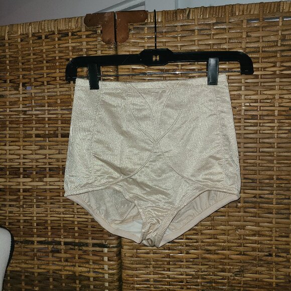 VTG Flexees Girdle Brief Sz 32 XL 6854-9923 Beige Floral Design - Picture 1 of 2